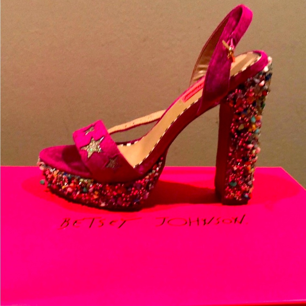 Kenna Magenta Mul - NEW